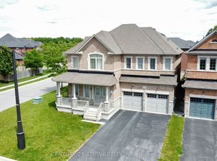 1237 Atkins Dr, Newmarket, ON L3X 0C8