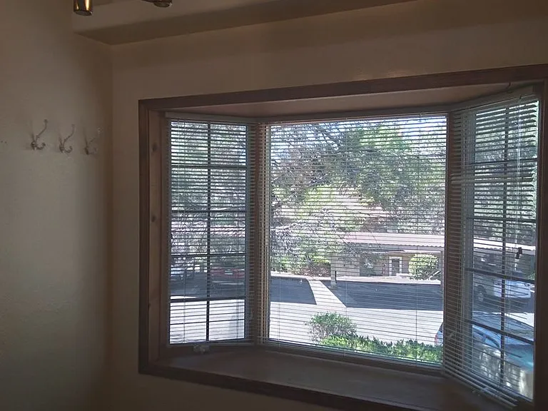 937 W Madera Ln — Photo 6