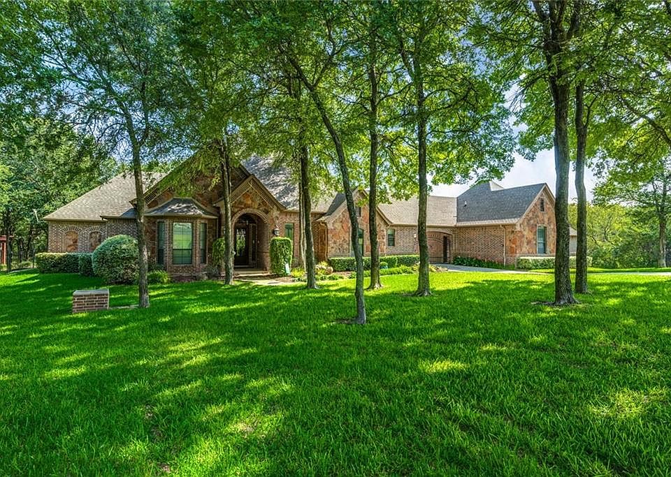 1st image of 174 Tres Vistas Ct