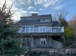 593 Kay Farm Rd, Saxton, PA 16678