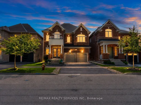 406 Cedar Hedge Rd, Milton, ON L9T 8T6