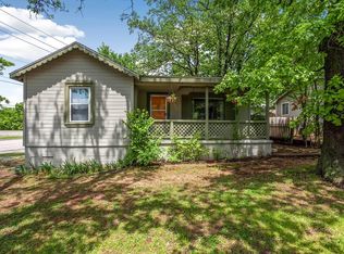 258 W Miller St, Fayetteville, AR 72703
