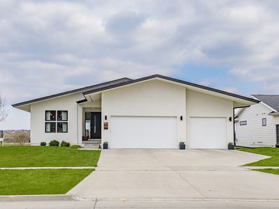 1508 S 100th St, West Des Moines, IA, 50266