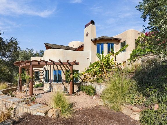 3rd image of 1480 Mission Canyon Rd