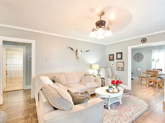 3rd image of 2708 Proctor Ave