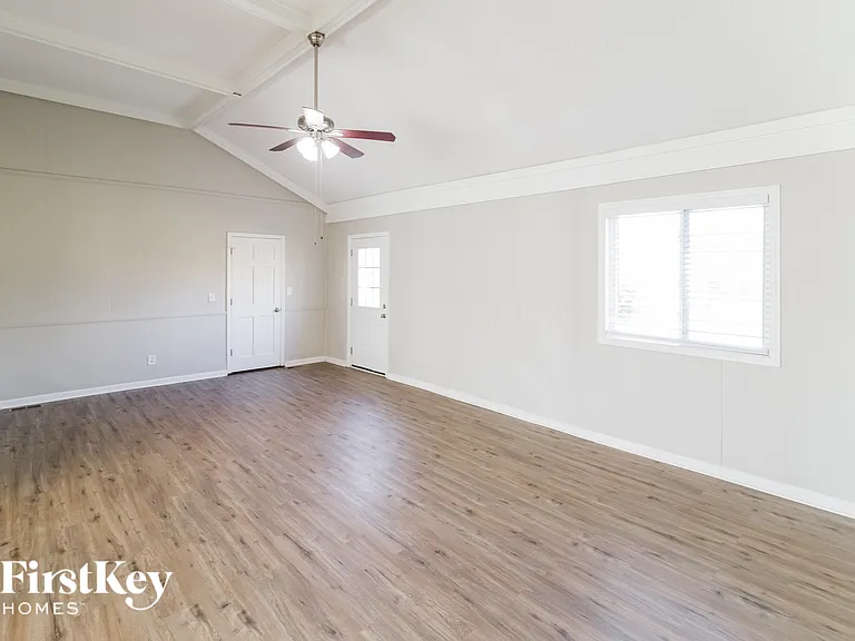 141 Ponderosa Dr — Photo 3