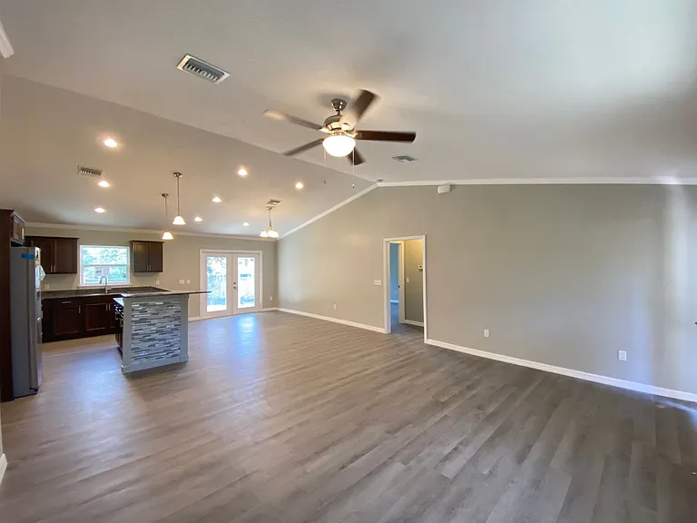 10 Hemlock Circle Ct — Photo 4