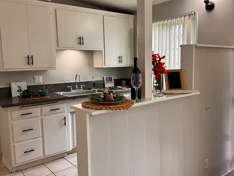 1214 Boynton St #15 — Photo 17