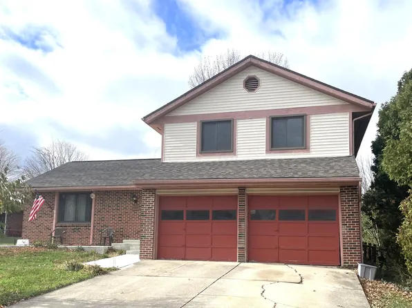 1165 Rosewood Dr, Marysville, OH 43040