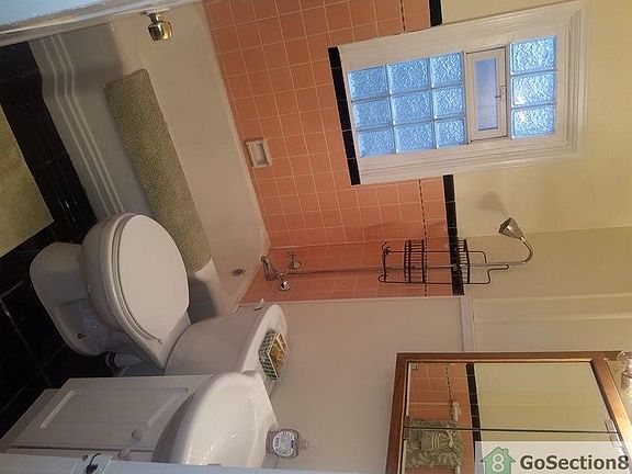 4th image of 1923 Bainbridge Dr