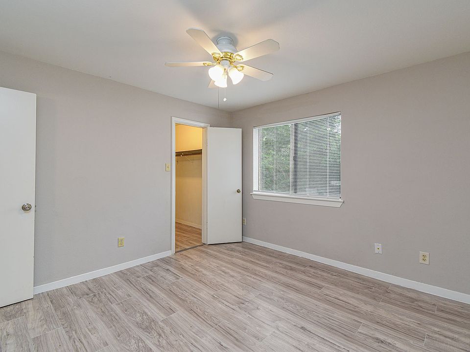 3500 Tangle Brush Dr Spring TX | Zillow