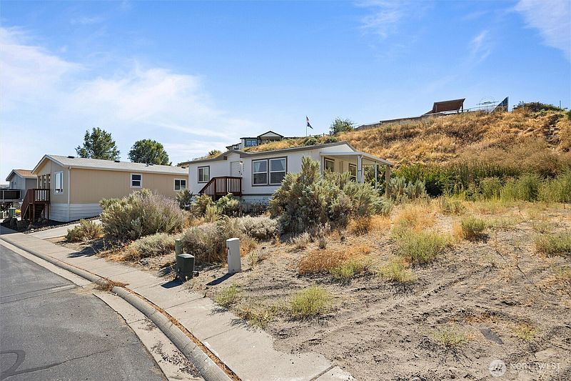 4th image of 2443 Horizon View Lane