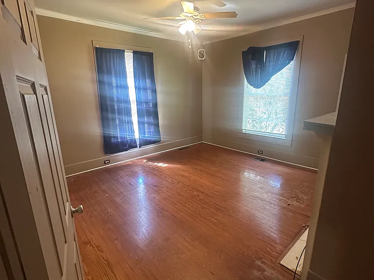 145 Monvil Ave — Photo 7