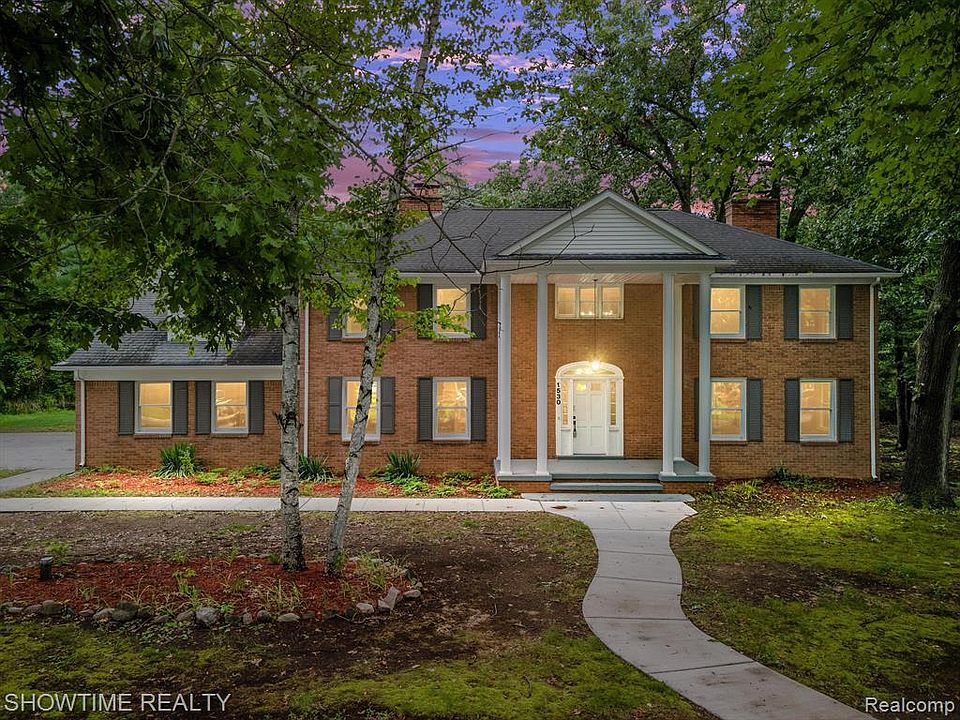 1530 Knob Hl, Commerce Township, MI 48382 MLS 20230060512 Zillow