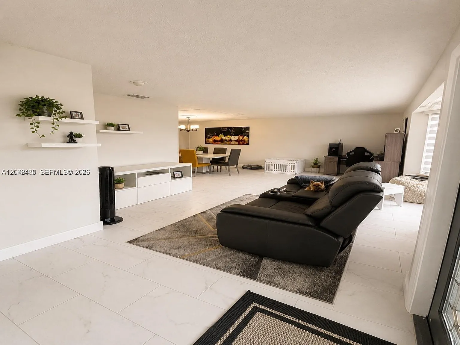 4 bed, 2.5 bath, $3,500 — Photo 3