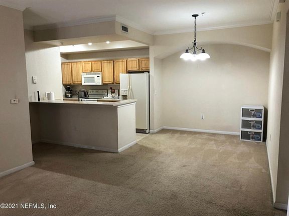 2nd image of 10075 N Gate Pkwy #1109