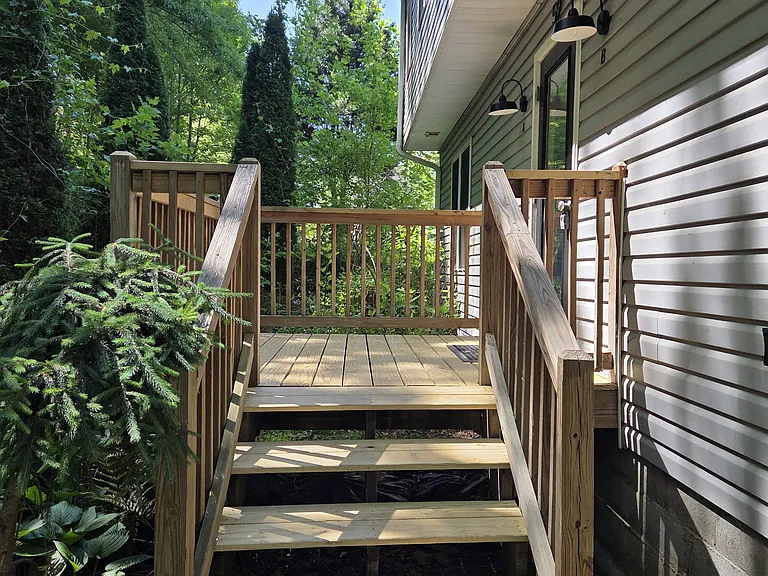 59 Tampa Ave #A — Photo 18