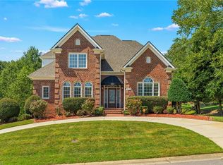 111 Montauk Ct, Clemmons, NC 27012