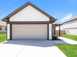 1810 Crimson Lake Blvd, El Reno, OK 73036