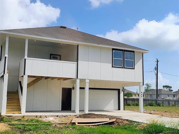 604 Fairfield St E, Shoreacres, TX 77571