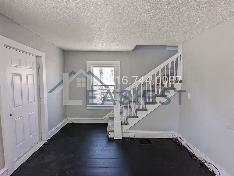1816 E 55th St — Photo 6