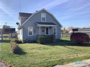 1412 Jersey Rd, Oregon, OH 43616