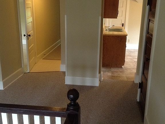 3rd image of 2110 E Linnwood Ave