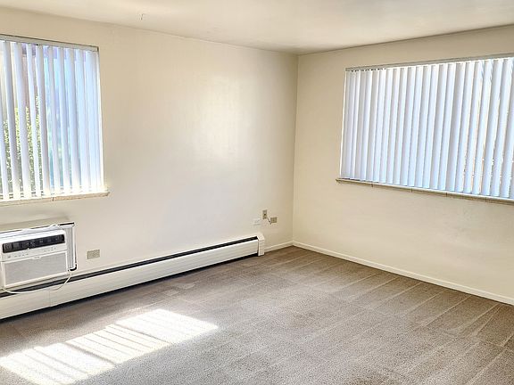 2nd image of 925 S Washington St APT 303