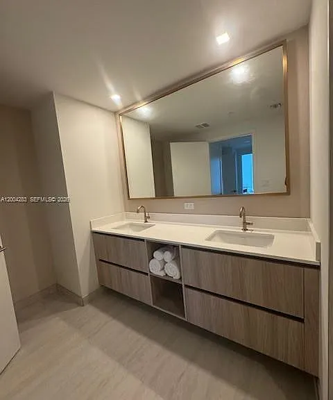 77 SE 5th St #1508 — Photo 13