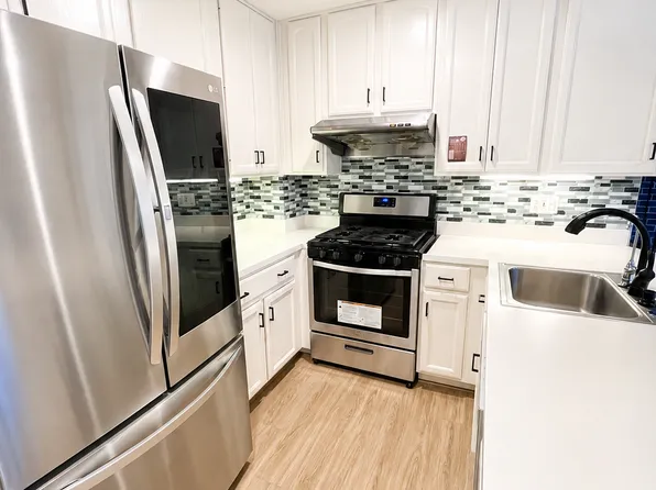8106 Inverness Ridge Rd, Potomac, MD 20854