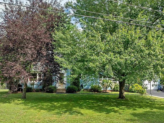 4th image of 1029 Shirley Avenue