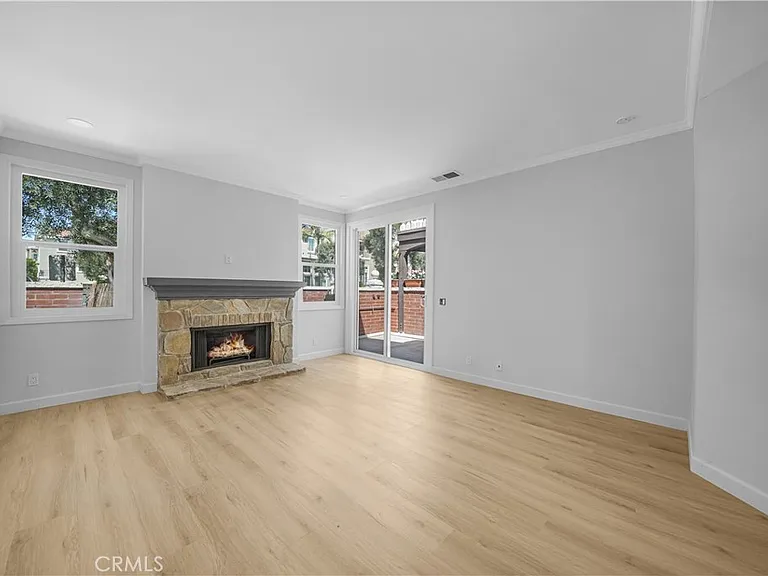 6082 Eaglecrest Dr — Photo 18