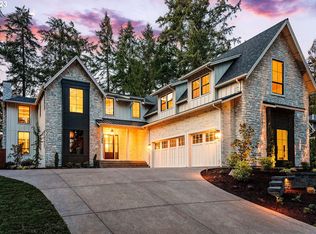 1455 Chandler Rd, Lake Oswego, OR 97034