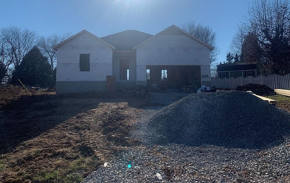 1st image of 234 Brookshore Ave