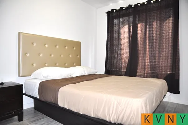 Rented by KVNY Soho | media 53