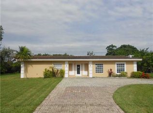 312 S Old Hiatus Rd, Plantation, FL 33325
