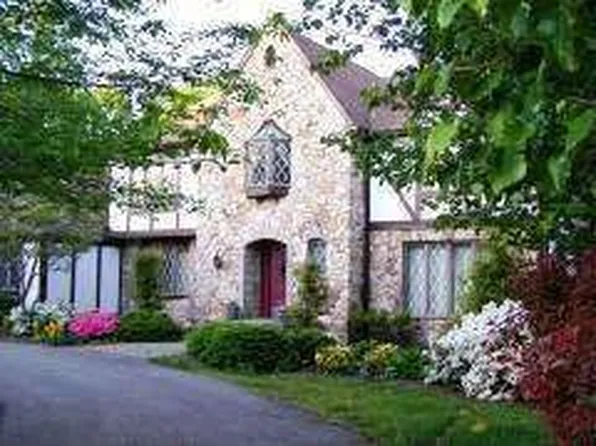 1320 Griffis Ct, Saint Leonard, MD 20685