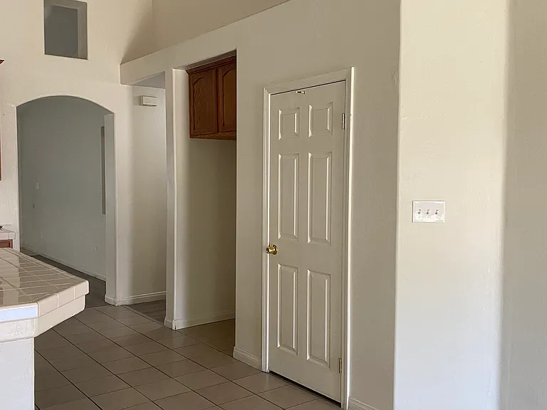 11923 Stratosphere Ave — Photo 5