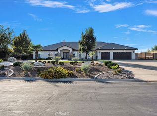 6980 Oakview Ct, Oak Hills, CA 92344