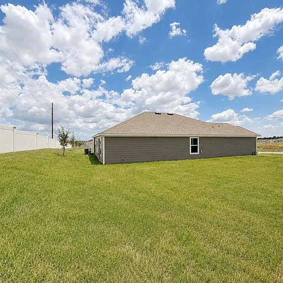 427 Artemis St — Photo 18