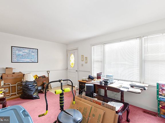 4th image of 443 Smith St