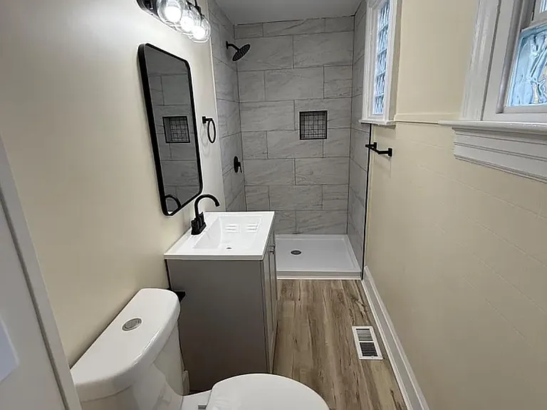 113 W 66th St — Photo 18