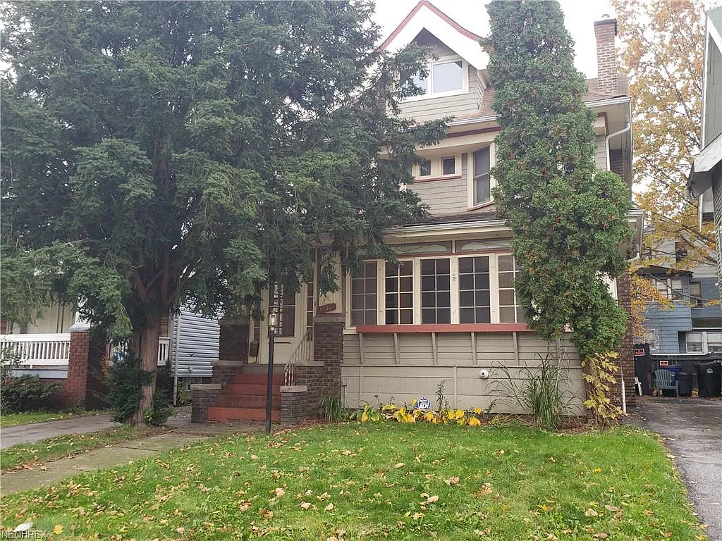 9106 Parmelee Ave photo 1
