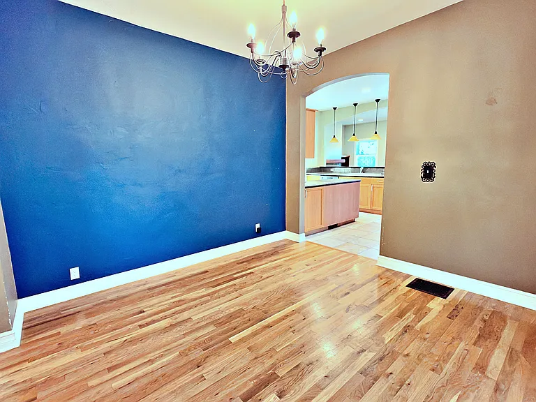 1827 N Skidmore St — Photo 24