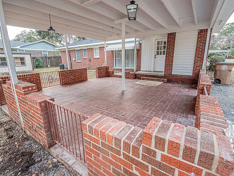 4361 Montclair Cir E — Photo 10