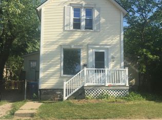 18 Stanton St, Oxford, MI 48371
