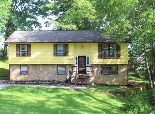 1030 Flint Dr, Christiansburg, VA 24073