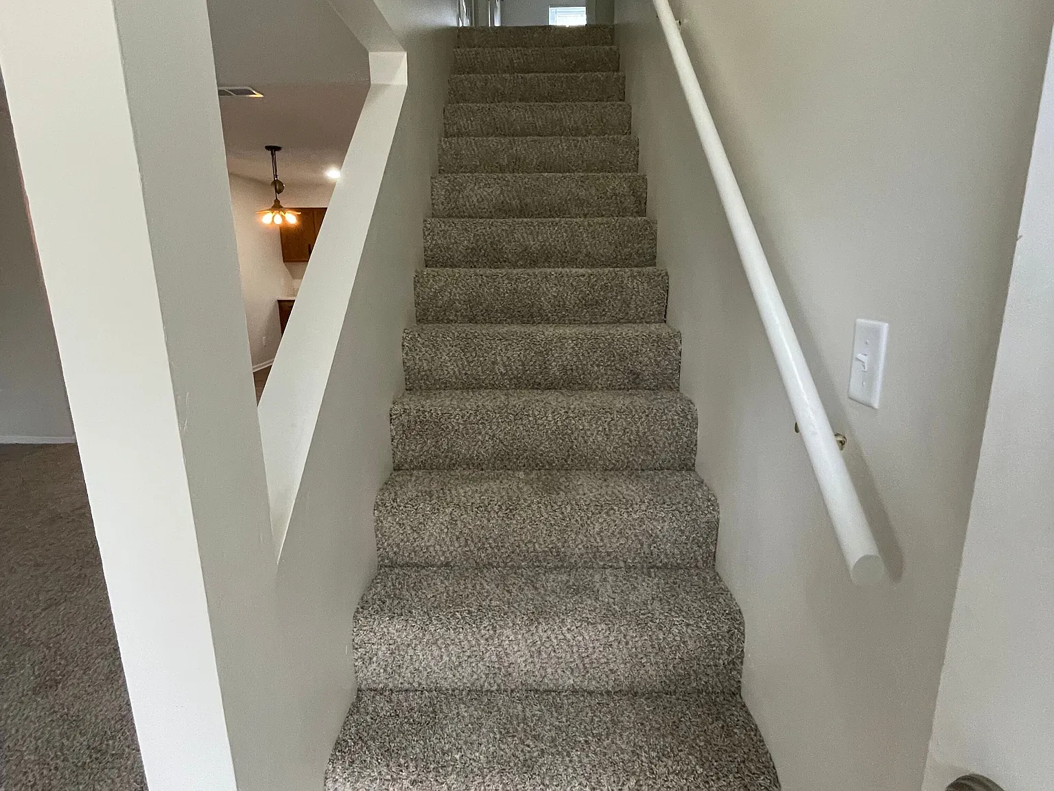 3 bed, 1200 sqft, $1,500 — Photo 3