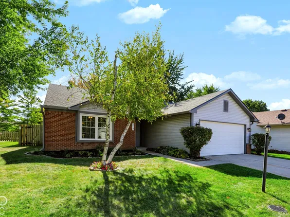 517 E Pine Ridge Dr, Westfield, IN 46074