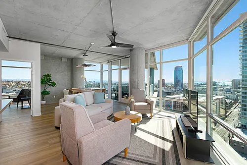 1080 Park Blvd Photo 1